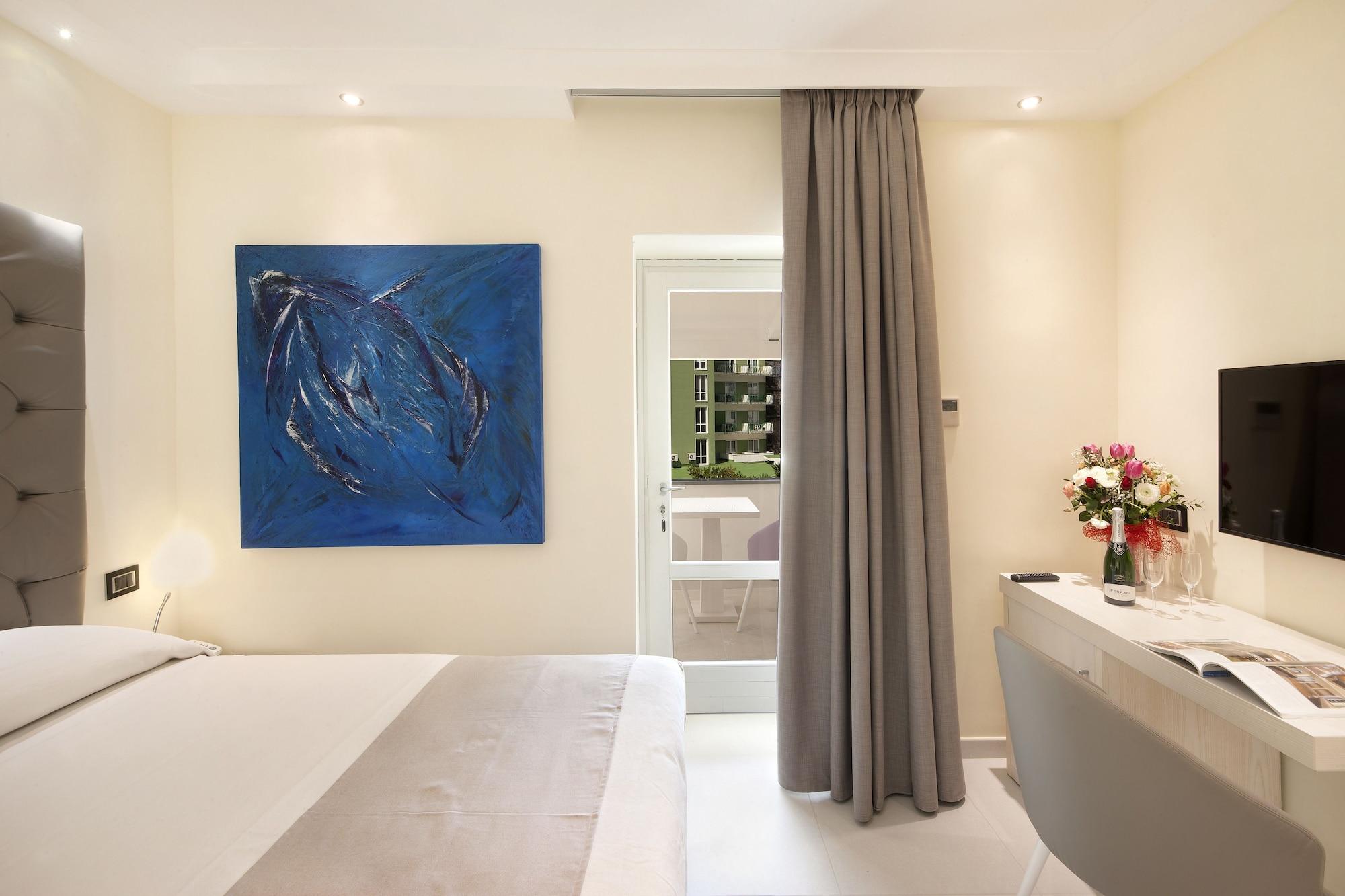 Couette-café Palazzo Tritone & Abagnale 3*